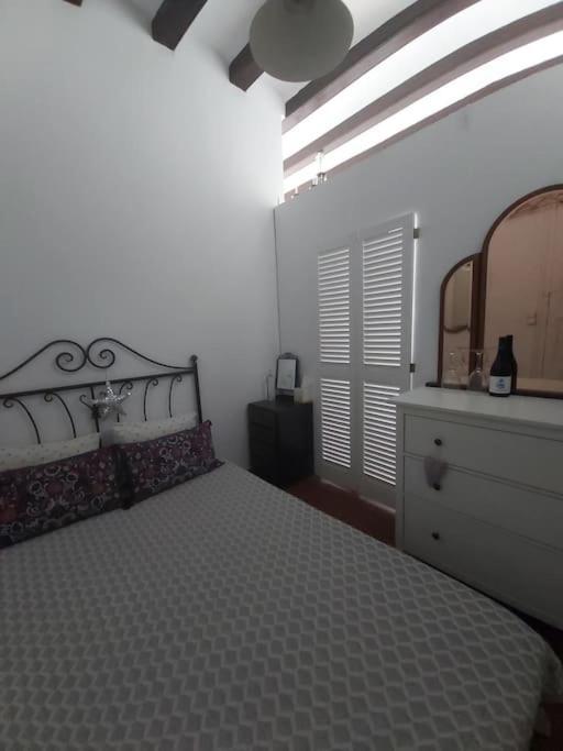 Small Room In Sants With Huge Terrace Barcelona Luaran gambar