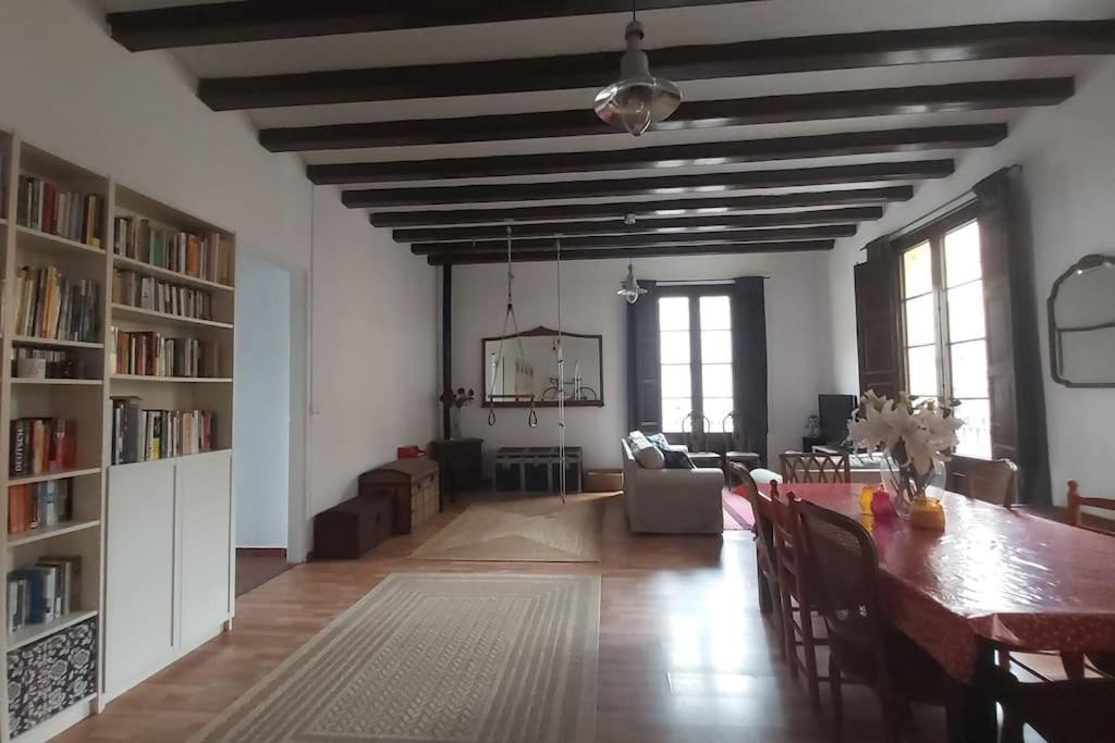 Small Room In Sants With Huge Terrace Barcelona Luaran gambar