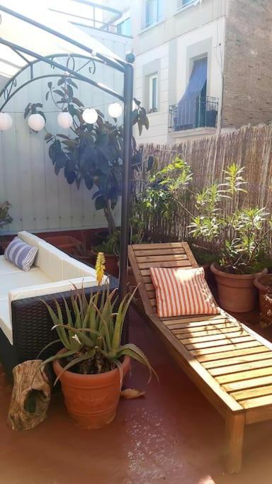 Small Room In Sants With Huge Terrace Barcelona Luaran gambar