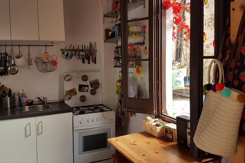 Small Room In Sants With Huge Terrace Barcelona Luaran gambar